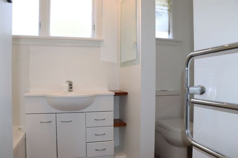 Photo of property in 32 Moreland Avenue, Papanui, Christchurch, 8053