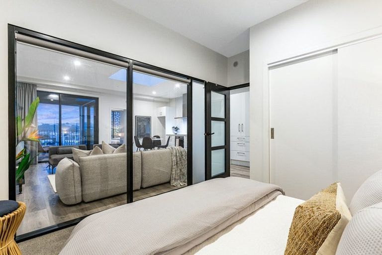 Photo of property in 305/2 Onepu Road, Kilbirnie, Wellington, 6022