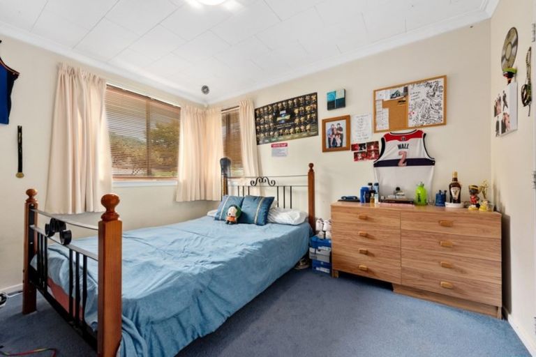 Photo of property in 1/20 Dakota Grove, Totara Park, Upper Hutt, 5018