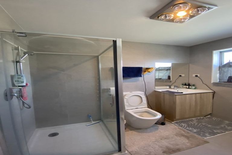 Photo of property in 75a Lynden Avenue, Hillcrest, Auckland, 0627