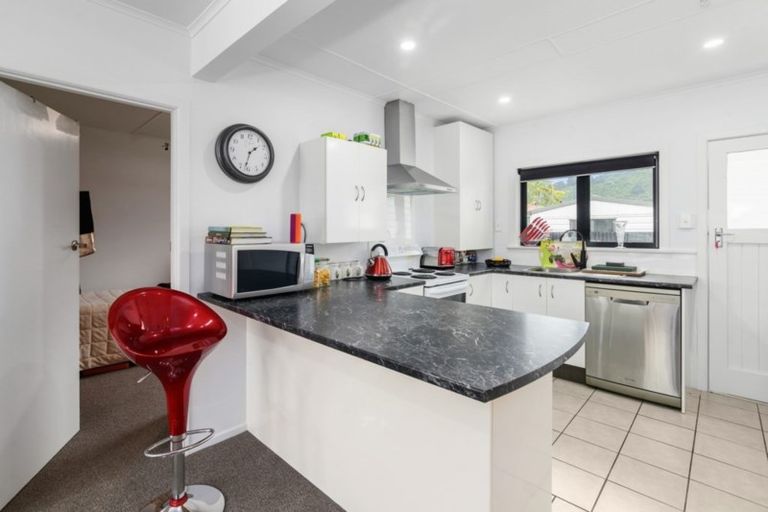 Photo of property in 20b Logan Street, Fairy Springs, Rotorua, 3015