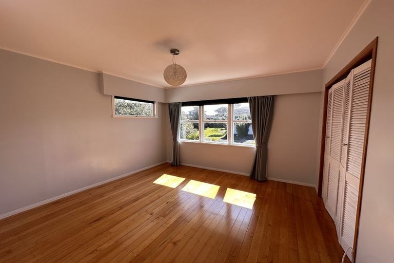 Photo of property in 16 The Boulevard, Sunnyhills, Auckland, 2010