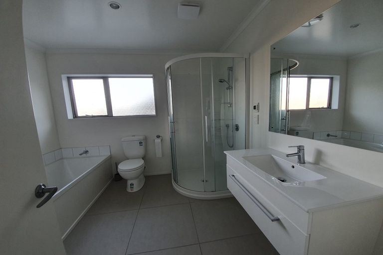 Photo of property in 12 Gatley Grove, Churton Park, Wellington, 6037