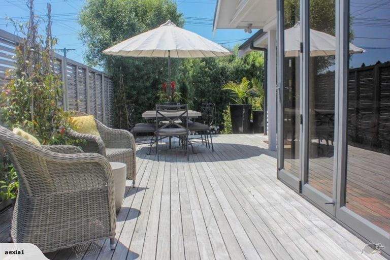 Photo of property in 84 Brooklands Road, Brooklands, New Plymouth, 4310