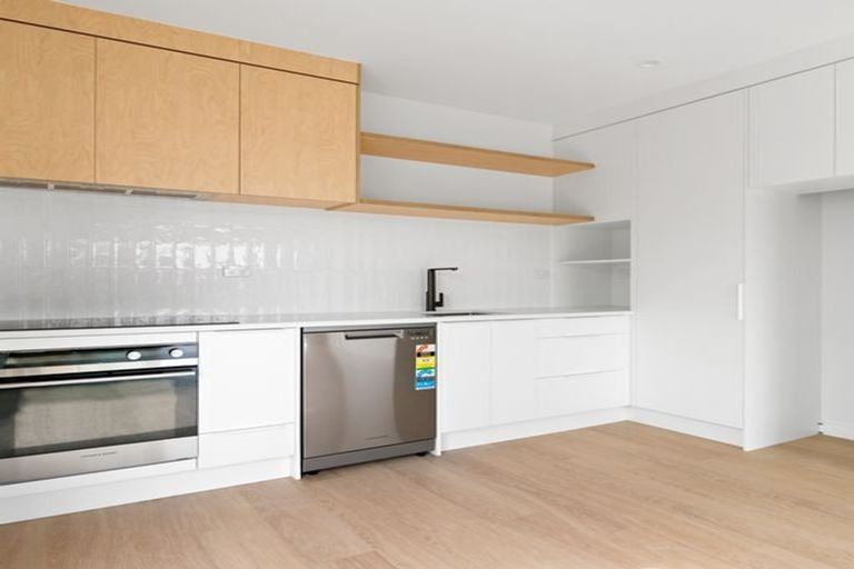 Photo of property in 2/67 Saint Andrews Terrace, Saint Andrews, Hamilton, 3200