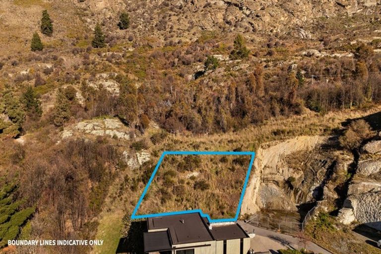 Photo of property in 16 Old Homestead Place, Kawarau Falls, Queenstown, 9300