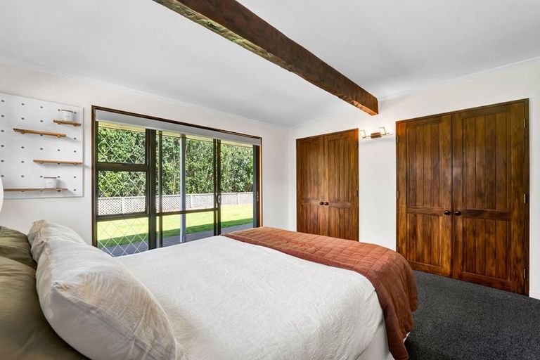 Photo of property in 76a Paynters Avenue, Strandon, New Plymouth, 4312