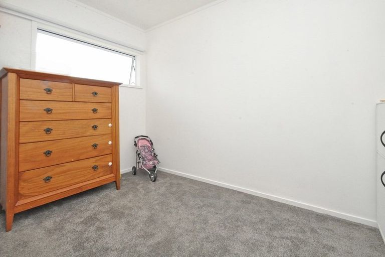 Photo of property in 7a Eagle Place, Red Beach, 0932