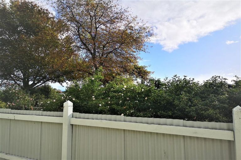 Photo of property in 1 Freyberg Avenue, Stoke, Nelson, 7011