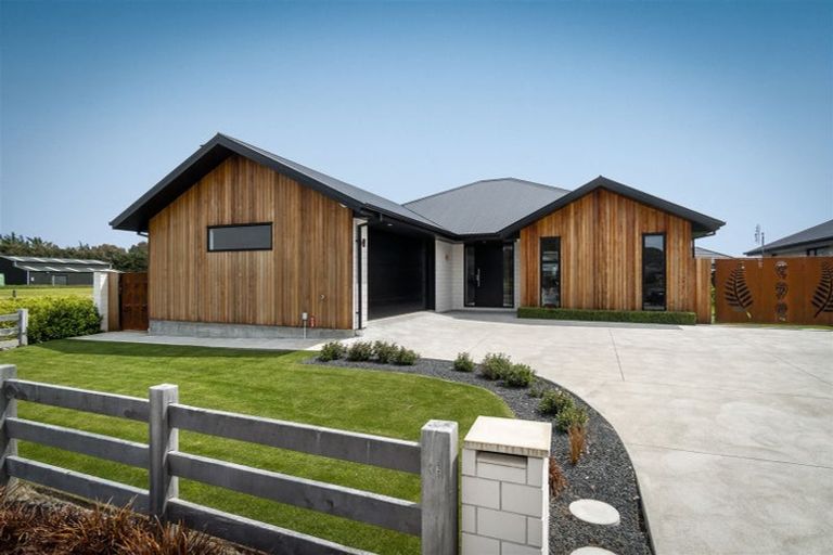 Photo of property in 36 Fearne Drive, Woodend, 7610