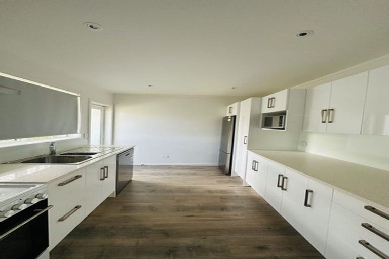 Photo of property in 699 East Coast Road, Browns Bay, Auckland, 0630