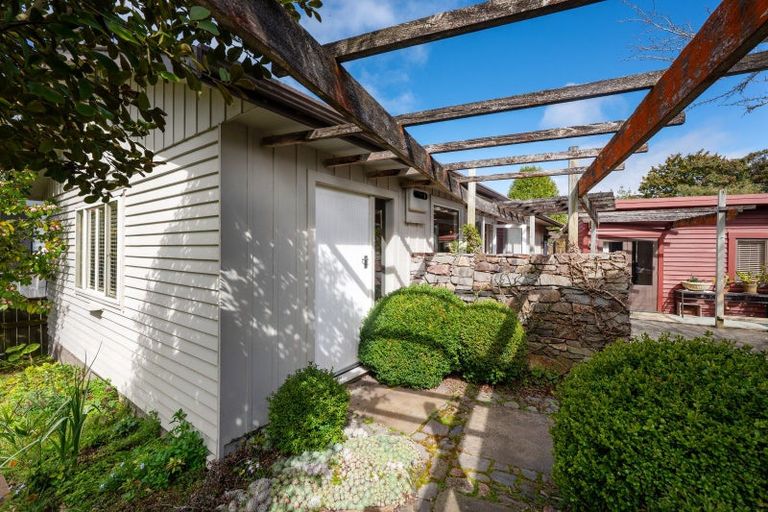 Photo of property in 35 Tamatea Road, Taupo, 3330