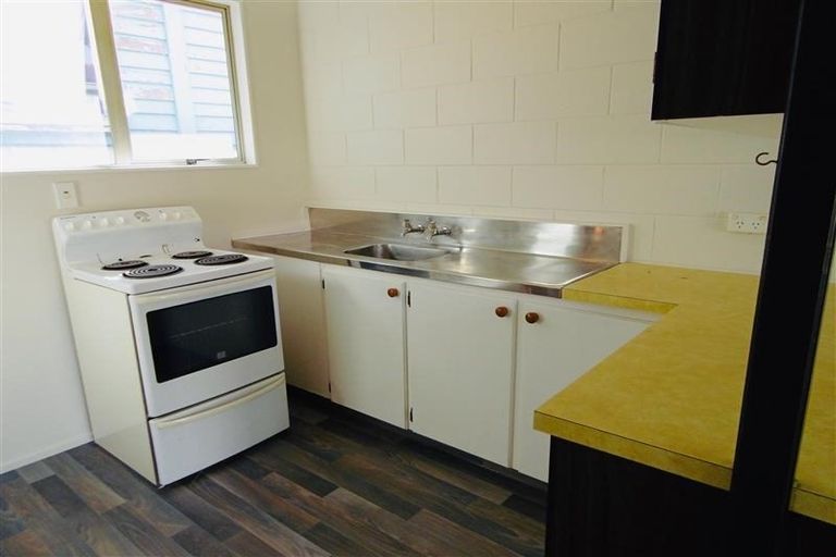 Photo of property in 82 Hine Street, New Plymouth, 4310