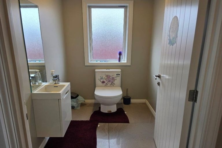 Photo of property in 73 Kippenberger Avenue, Rangiora, 7400