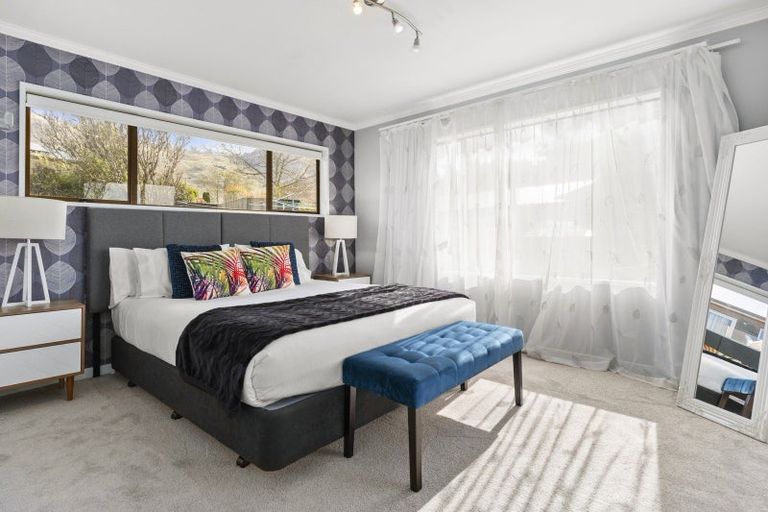 Photo of property in 9 Norman Terrace, Wanaka, 9305