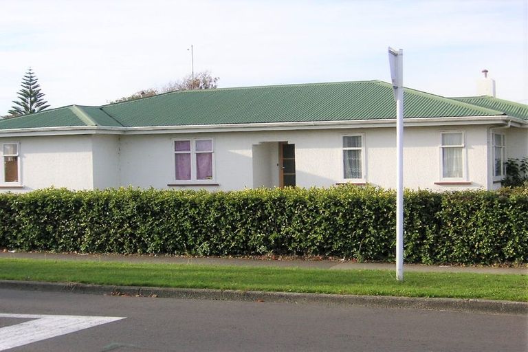 Photo of property in 83 Featherston Street, Takaro, Palmerston North, 4412