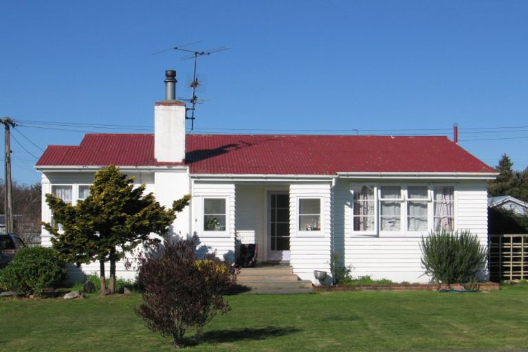 Photo of property in 3 Mcgregor Crescent, Masterton, 5810