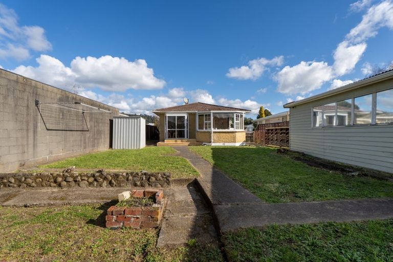 Photo of property in 127 Clouston Park Road, Clouston Park, Upper Hutt, 5018