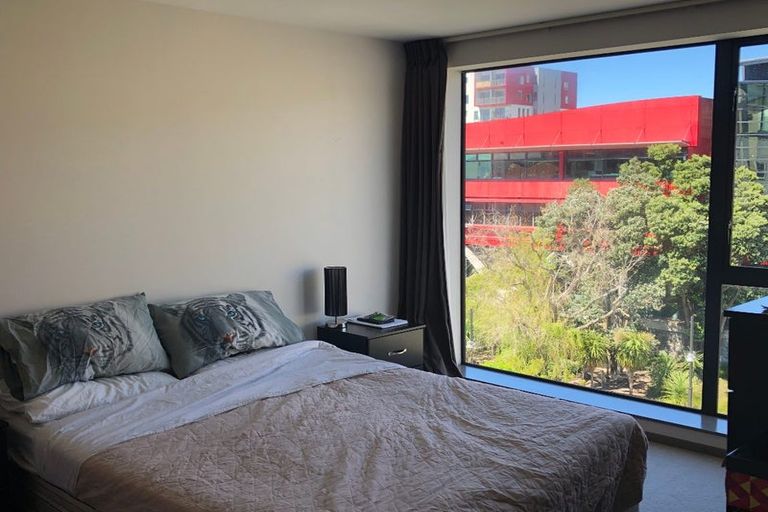 Photo of property in Dual Apartments, 408/142 Vivian Street, Te Aro, Wellington, 6011