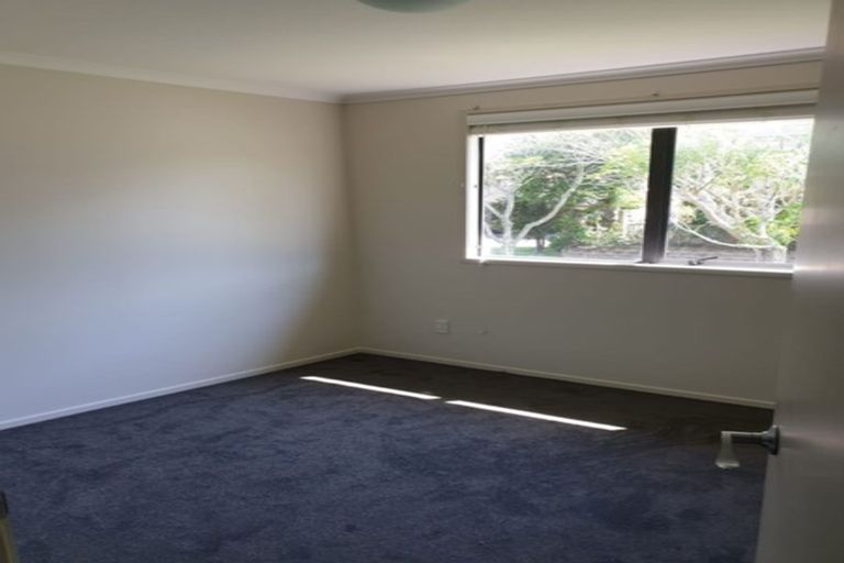 Photo of property in 1 Ashurst Lane, Greenhithe, Auckland, 0632