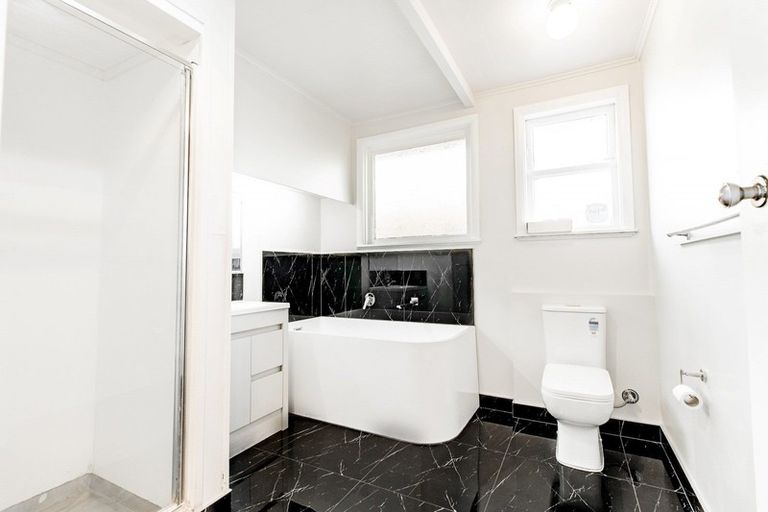 Photo of property in 22 Willis Street, Bader, Hamilton, 3206