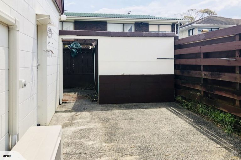 Photo of property in 2 Edgeworth Road, Glenfield, Auckland, 0629