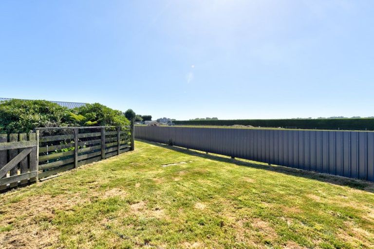 Photo of property in 37 Manse Street, Edendale, 9825