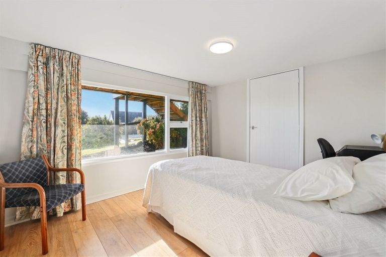 Photo of property in 40 Cannon Hill Crescent, Mount Pleasant, Christchurch, 8081