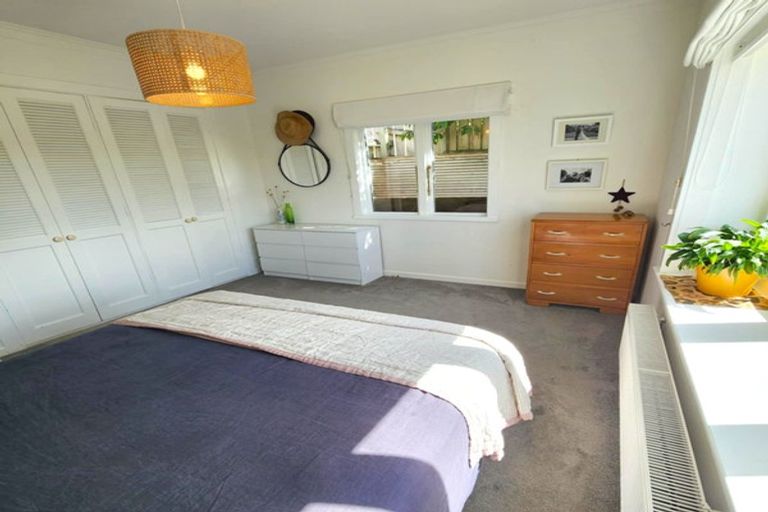 Photo of property in 15 Priscilla Crescent, Mornington, Wellington, 6021