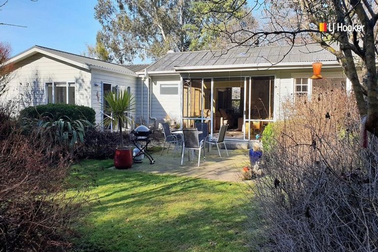 Photo of property in 738 Palmerston-dunback Road, Glenpark, Palmerston, 9483