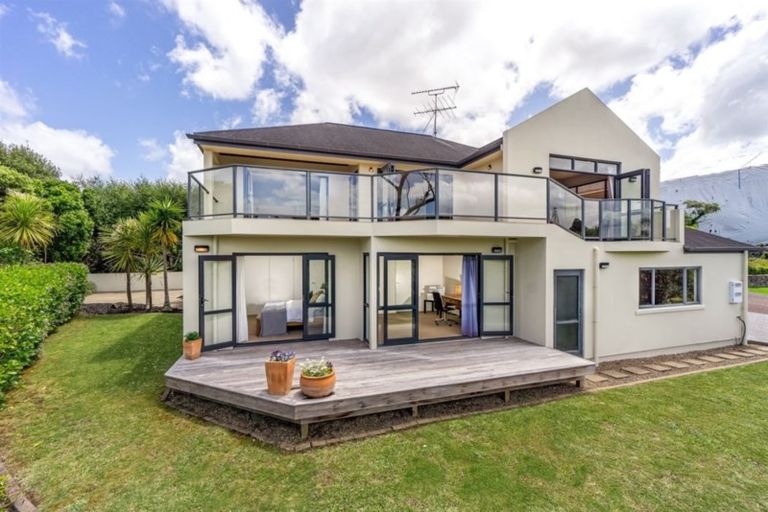 Photo of property in 15 Asbury Crescent, Campbells Bay, Auckland, 0630