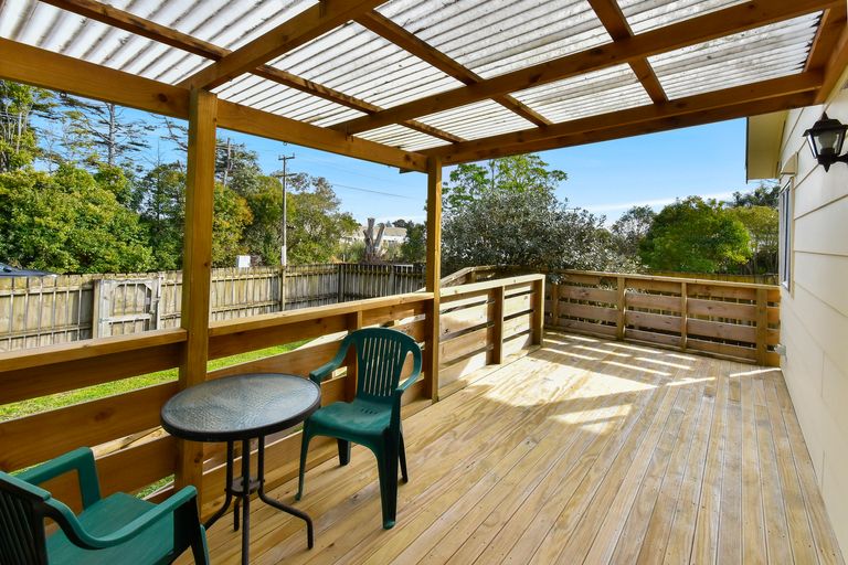 Photo of property in 1/222 Dominion Road, Red Hill, Papakura, 2110