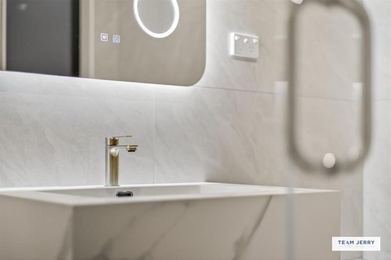 Photo of property in 25 Jandell Crescent, Bucklands Beach, Auckland, 2014