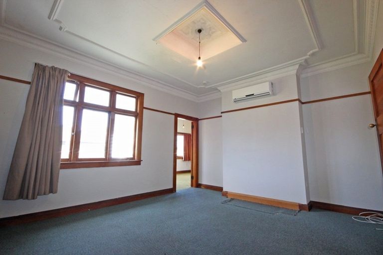 Photo of property in 355 College Street, West End, Palmerston North, 4410