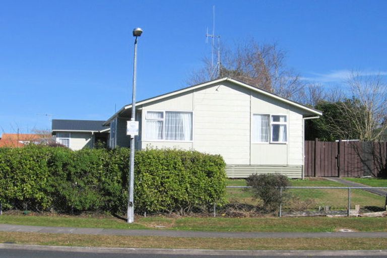 Photo of property in 1 Crawshaw Drive, Nawton, Hamilton, 3200