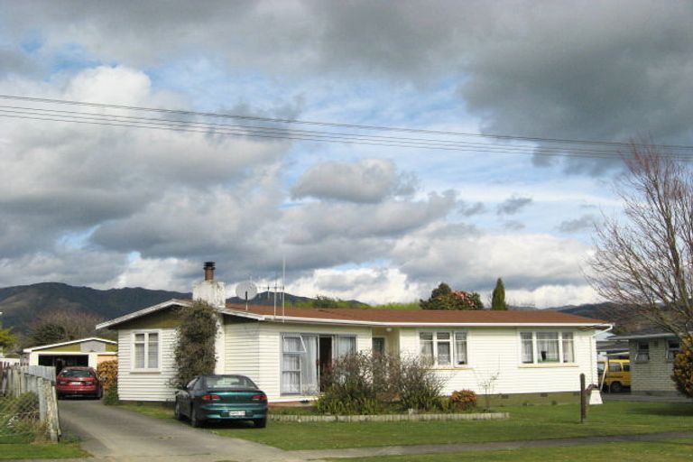 Photo of property in 30 Grand Street, Shannon, 4821