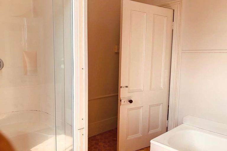 Photo of property in 10 Chapel Street, Papakura, 2110