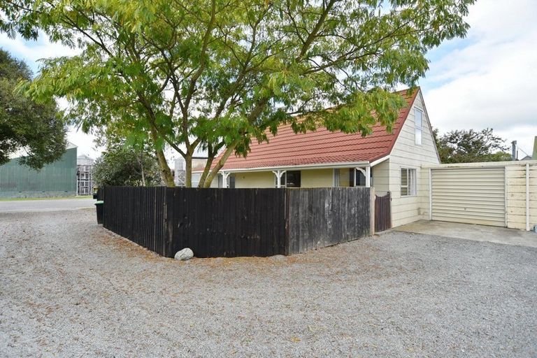 Photo of property in 9 Edward Street, Rangiora, 7400