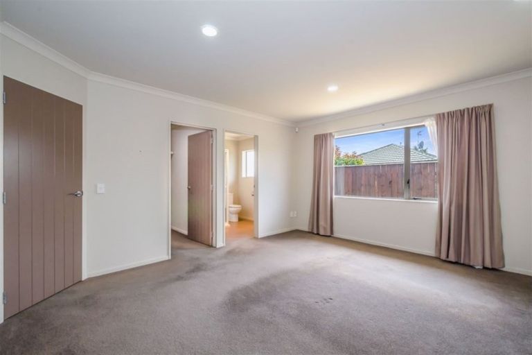 Photo of property in 16 Manhattan Court, Paraparaumu Beach, Paraparaumu, 5032