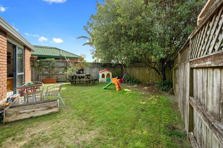 Photo of property in 19 Webb Place, Papamoa Beach, Papamoa, 3118