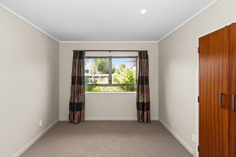 Photo of property in 2/11 Mchardy Street, Havelock North, 4130