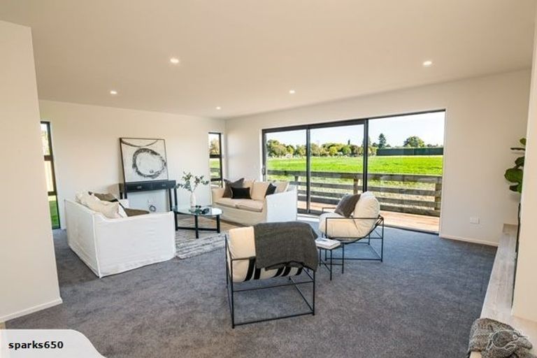 Photo of property in 7 Grey View Grove, Rangiora, 7400