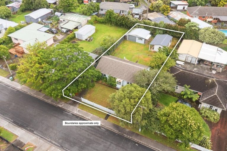 Photo of property in 15 Rice Crescent, Papakura, 2110