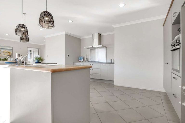 Photo of property in 100 Shakespeare Street, Leamington, Cambridge, 3432