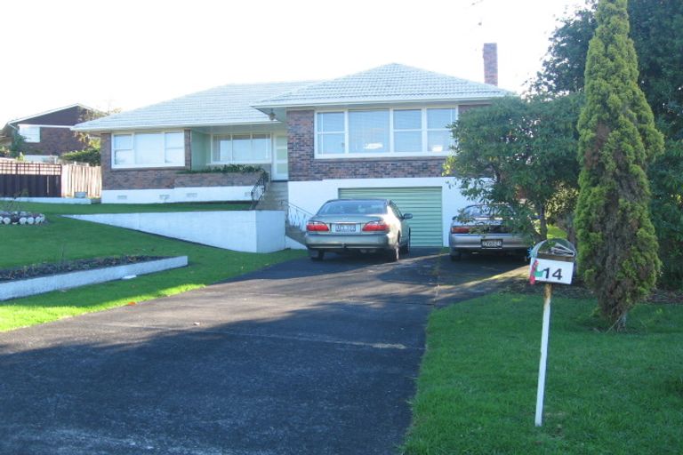 Photo of property in 14 Glenmore Road, Sunnyhills, Auckland, 2010