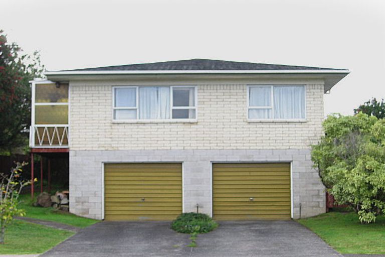 Photo of property in 2/22 Meadway, Sunnyhills, Auckland, 2010