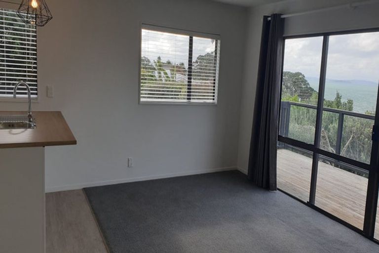 Photo of property in 56 Marellen Drive, Red Beach, 0932