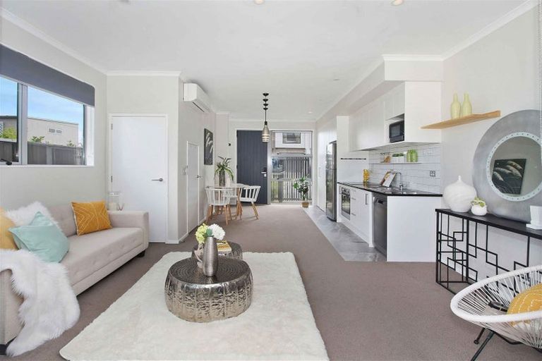 Photo of property in 24 Rangihina Road, Hobsonville, Auckland, 0616