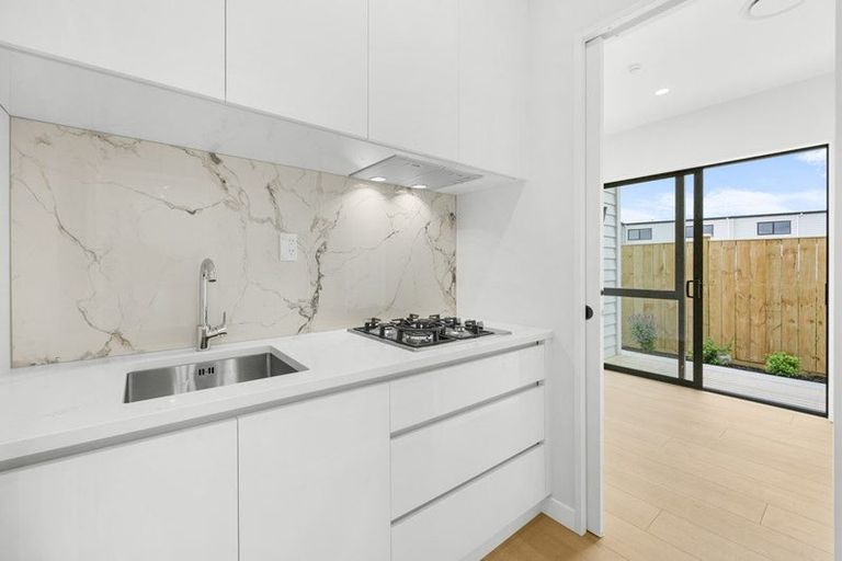 Photo of property in 12 Piko Road, Opaheke, 2113