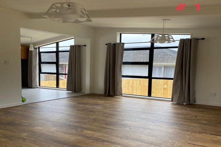 Photo of property in 24 Lewisham Street, Highland Park, Auckland, 2010